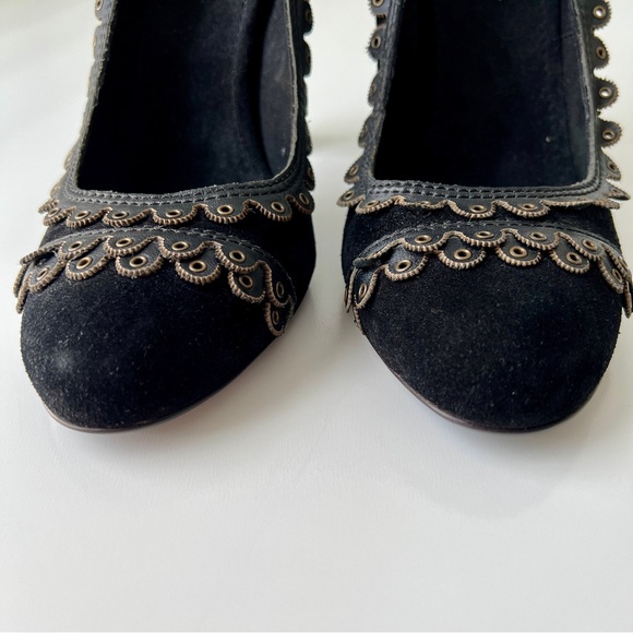 Burberry Black Suede Heels with Leather Trim and Grommets - Picture 6 of 12